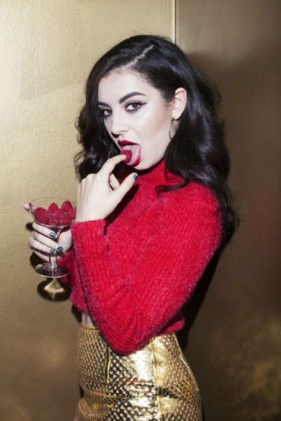 Charli XCX 198 (Charli XCX 198.jpg) Image - 69231598 - TurboImageHost.com