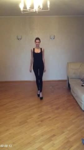 [Image: 112295874_Vituk_Marianna_Catwalk.jpg]