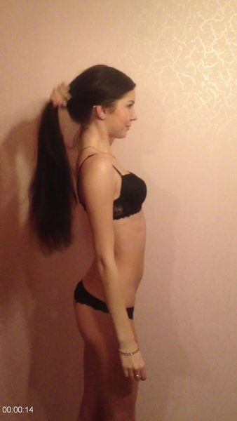 [Image: 112301954_Karina_Kurbakova_Presentation.jpg]