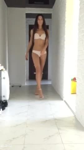 [Image: 112304013_Vera_Smelova_Catwalk.jpg]