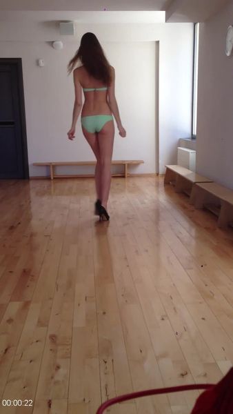 [Image: 112306899_Lobanova_Elena_Catwalk.jpg]