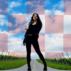 [Slika: 112779040_Nikolina.jpg]