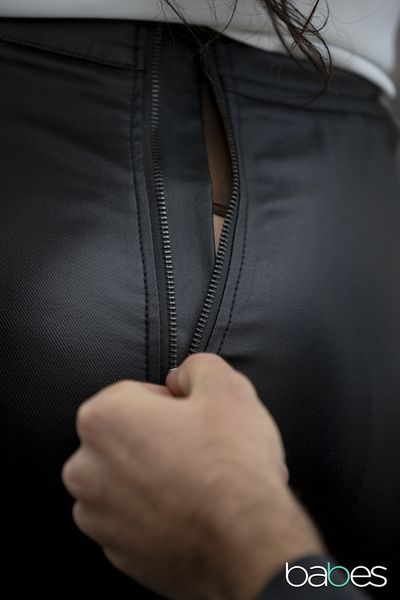 [Image: 126647009_0046.jpg]