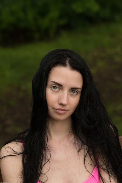 [Image: 127400630_0005.jpg]
