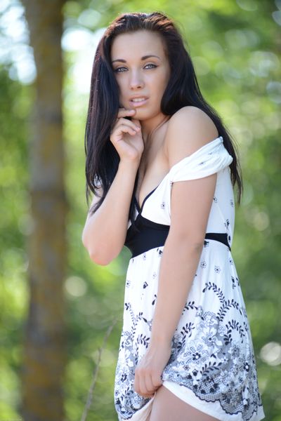 [Image: 127552441_0004.jpg]