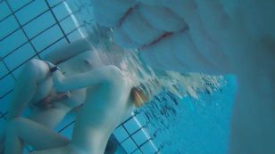 underwater_voyeur_in_sauna_pool 47otskqn66