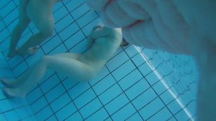 underwater_voyeur_in_sauna_pool s7otskrdqj