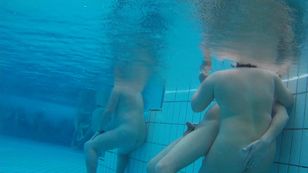 underwater_voyeur_in_sauna_pool g7otskuonw