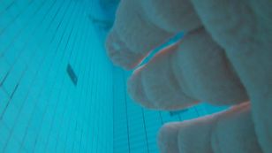 underwater_voyeur_in_sauna_pool t7otslidtc