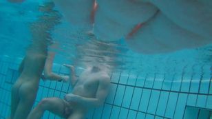 underwater_voyeur_in_sauna_pool r7otsl03qb
