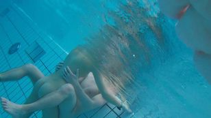 underwater_voyeur_in_sauna_pool i7otsl9tk0