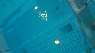 underwater_voyeur_in_sauna_pool 77otsmbmfj