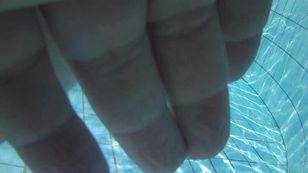 underwater_voyeur_in_sauna_pool q7otsmdex5