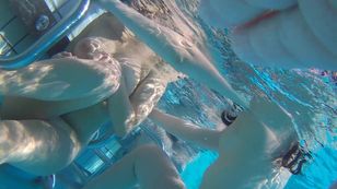 underwater_voyeur_in_sauna_pool x7otsmqrp2
