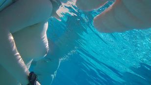 underwater_voyeur_in_sauna_pool u7otsmxnvr