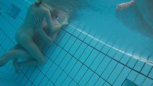 underwater_voyeur_in_sauna_pool t7otsn0xep