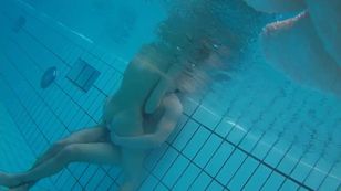 underwater_voyeur_in_sauna_pool 47otsn3nkh
