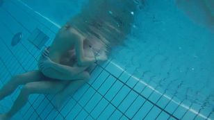 underwater_voyeur_in_sauna_pool 67otsn7nmr