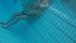 underwater_voyeur_in_sauna_pool 37otsn8out