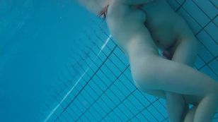 underwater_voyeur_in_sauna_pool t7otsnncn0