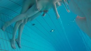 underwater_voyeur_in_sauna_pool-v7otsnvzbz.jpg