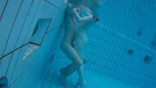 underwater_voyeur_in_sauna_pool 07otsoqzqv