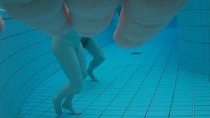 underwater_voyeur_in_sauna_pool 57otspu2l7