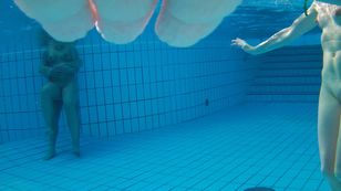underwater_voyeur_in_sauna_pool q7otsqnlhx