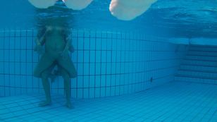 underwater_voyeur_in_sauna_pool 27otsqsxxy