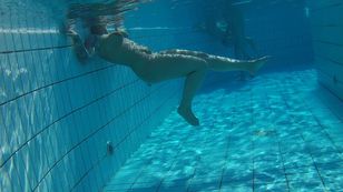 underwater_voyeur_in_sauna_pool g7otsrcqxd