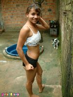 [Image: 78392285_simone18.com-07-018.jpg]