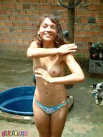 [Image: 78392345_simone18.com-07-074.jpg]