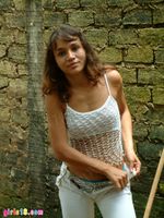 [Image: 78392421_simone18.com-07-146.jpg]