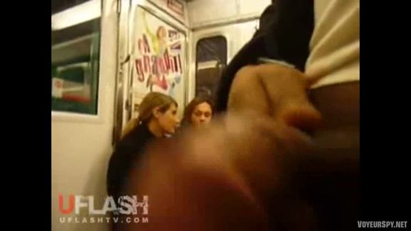 Exhib 2 Dickflash For 2 Other Girls On Metro Abggva