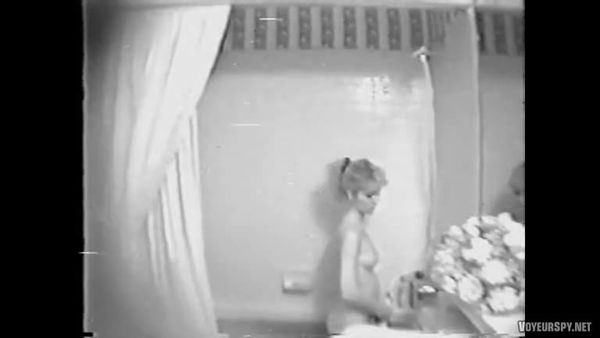 Girl Mastrbates In Bath With Shower Vbacyi