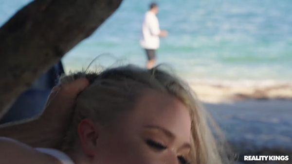 Eva Nyx - Fishing Loving And Fucking Every Day [HD 720p]