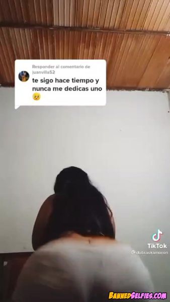Callie – Young Girl Talked Into Nude Selfie On Tiktok
