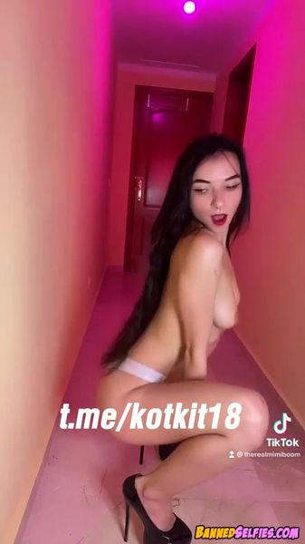 Breanna – Banned Nude Tease Shy Babe On Tiktok