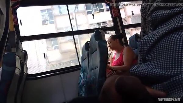 Brazilian Jerking Off On The Bus To Unaware Lady Vbabof