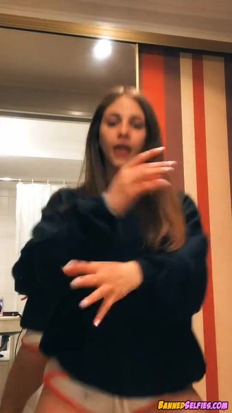 Alisha – Horny Drunk Babe On Tiktok