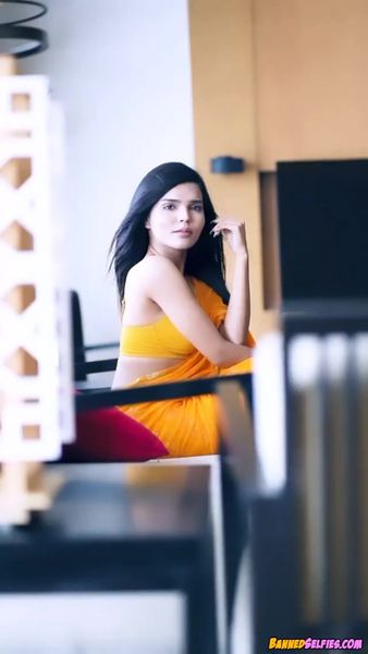 Anaya – Girl Nude Selfie