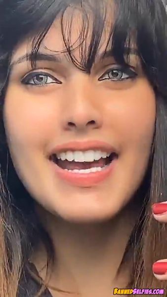 Aracely – Sexy Babe Strips