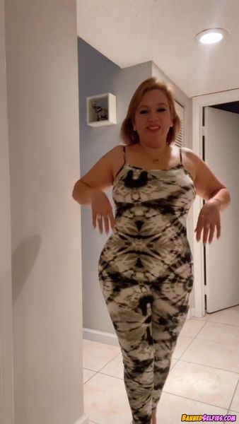 Eden – 19 Years Old Girl Teases Perfect Body On Instagram