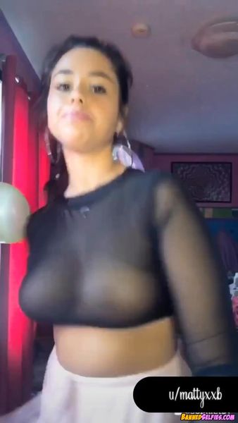 Karen – Epic 18 Years Old College Girl Nude Selfie