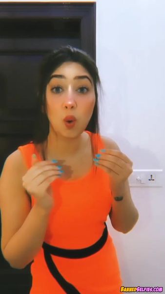 Kianna – Hot Tiktok Selfie