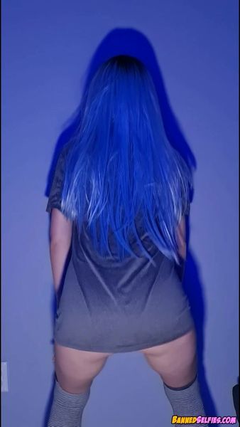 Zara – 20 Years Cheerleader Girl Epic Nude Selfie On Instagram