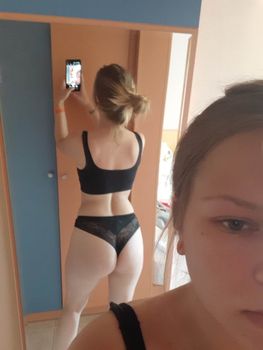 [Image: 95404016_2.jpg]